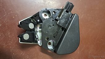 Nový zámek dveří  na Hondu - 2