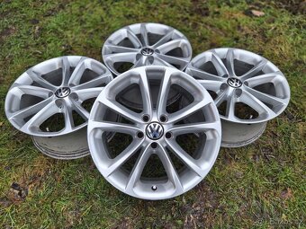 Sada originálních Alu disků SPA - VW Scirocco / CC - 8x17" - 2