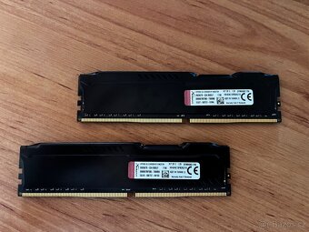 16gb RAM Kingston fury HyperX DDR4 - 2