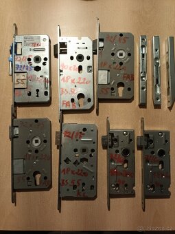 Prodám zámky do dveří - 2