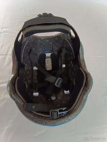 Helma dětská vel.52-54cm - 2