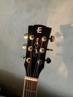 Nová akustická kytara - 2