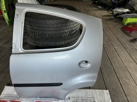 zadní dveře citroen c1 - 2