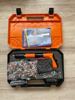 Multifunkční Mini Pistol + 200 hřebíků - 2