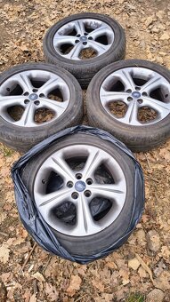 1085 (17") - 2