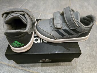 Dětské boty Adidas, vel.23 - 2