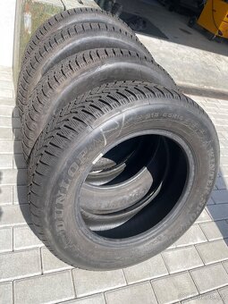 Prodám 4x Dunlop winter sport 5 215/65R16 98h - 2