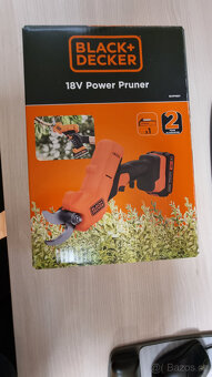 Aku nůžky na větve Black&Decker - 2