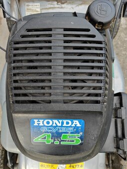 Benzinová sekačka Marina s motorem Honda - 2