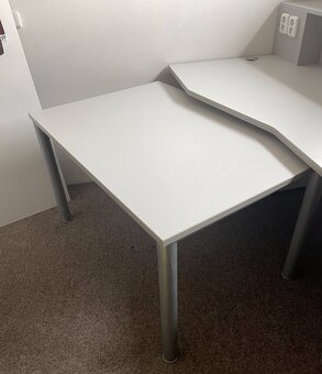 Prodám kancelářský stůl - 2