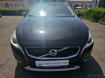 VOLVO V60 2012 T6 224 kW AWD 4x4 R-DESIGN,NAVI,PARK.KAMERA - 2
