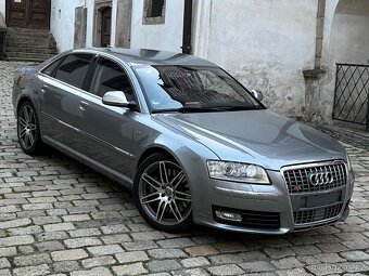 Audi s8 v10 sběratelský kousek - 2