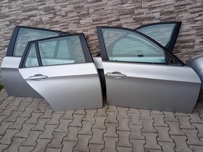 BMW 3 E9X E91 E90 karosářské díly dveře kapota nárazník - 2