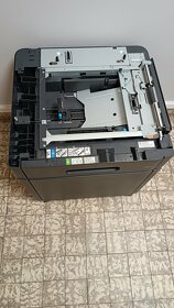 Podstavný stolek DK-P03 pro tiskárny Konica Minolta - 2