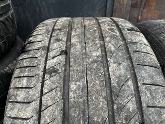 Sada pneu 295/30 a 335/25 R22 - 2