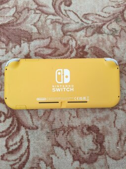Nintendo Switch Lite Yellow - 2