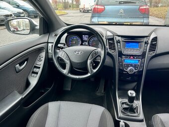 Hyundai i30 Combi 1.6 benzín, původ ČR122016, jen 67 000km - 2