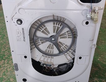 Indesit BWSA 61353 W EU na náhradní díly. - 2