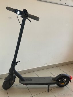 Elektrokolobezka Xiomi Mi Electric Scooter 1S - 2