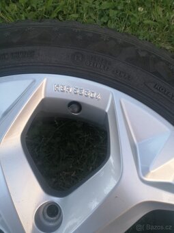Originální disky Seat Leon 16” vč zimních pneumatik - 2