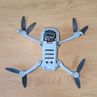 DJI Mini 4K telo - 2