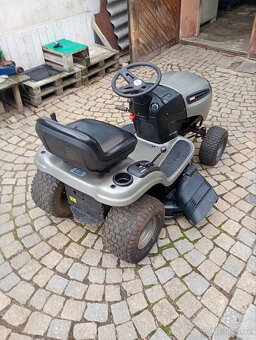 Zahradní traktor - 2