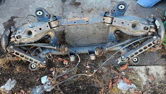 Zadní náprava komplet 64529182794 BMW 1 E87 - 2