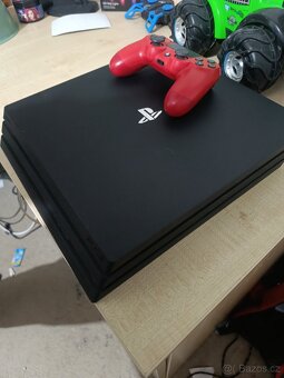 PlayStation 4 pro - 2