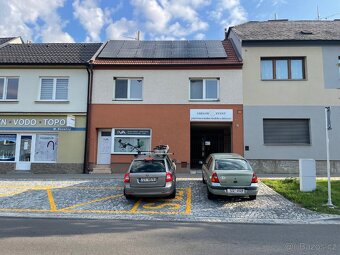 PRONÁJEM OBCHODNÍCH PROSTOR HLUK - 2