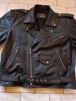 KOŽENÁ BUNDA NA MOTORKU. - 2