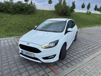 Ford Focus 1.5 ST-Line - 2