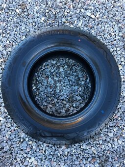 Pneu 235/65 R16 C - 2