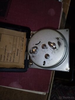 Starožitný cestovní kapesní budík - 2