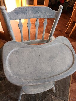 Jídelní židlička - 2