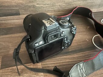 Canon eos 600d top stav - 2