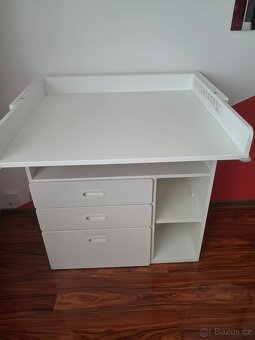 Přebalovací pult - 2