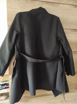 Černý dámský kabát - 2