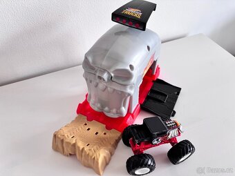 Hot wheels Bone Shaker - 2