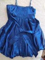 Modré společenské šaty - 2