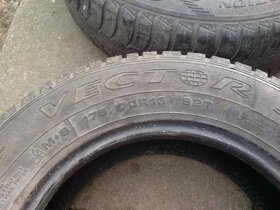 Zimní pneu, 175/70/13, Goodyear Vector 5, 4x - 2