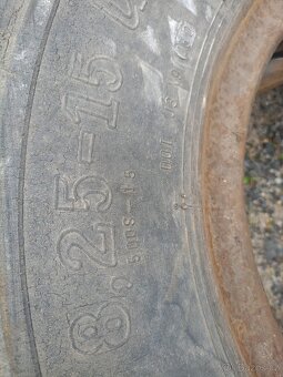 Pneu 8,25-15 - 2