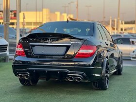 Mercedes - Benz C63 AMG Edition 507 - 2