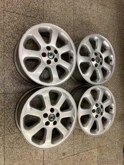 5x100 r16 originální alu kola škoda - 2
