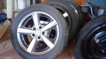 Komplet kola + rezerva 205/55 R16 - 2