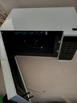 NOVÁ mikrovlnná trouba Samsung, objem 23 l - 2