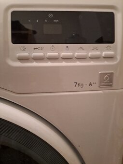 Prodáno 10.5. - Whirlpool AHIC 972 - 2