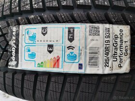 225/40/19 zimni pneu GOODYEAR 225 40 19 - 2