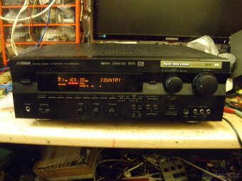 YAMAHA RXV 595 RDS zesilovač s tunerem - 2