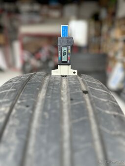 Letní pneu 245/45 r19 - 2