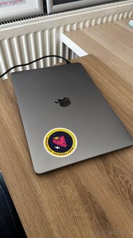 MacBook Pro 13" 2020 512GB / 2 GHz i5 / 16GB / Touch Bar - 2
